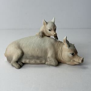 Boehm Sow & Piglet Porcelain Figurine 400-88